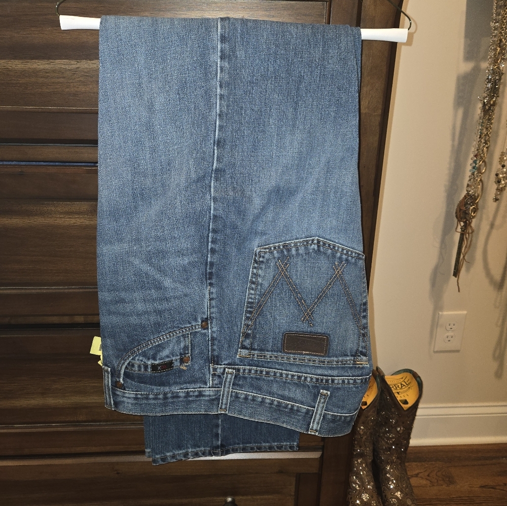 Wrangler 20x 01 competition jeans